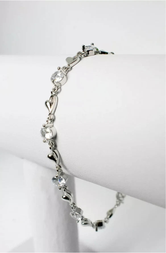 Love Heart Linked Bracelet