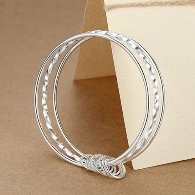Three circle bangle bracelet