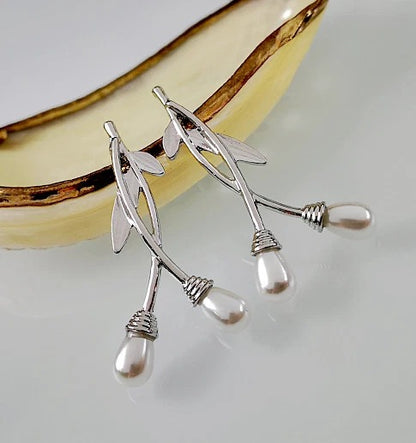 Leaf Drop Dangling Hook Earrings