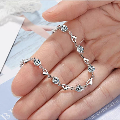 Love Heart Linked Bracelet