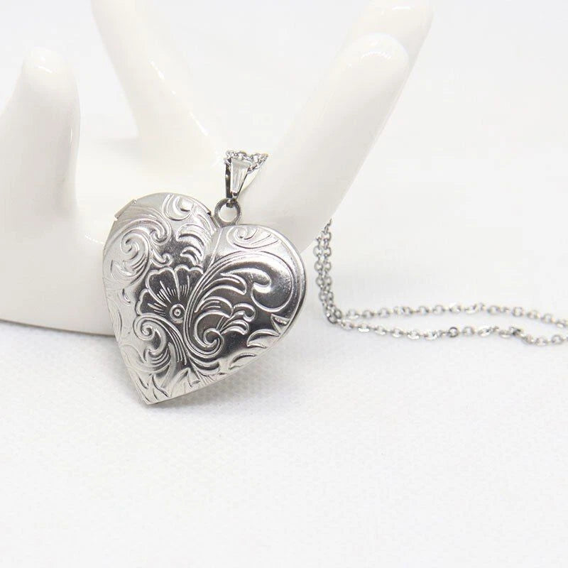 925 Heart Picture Pendant Necklace KK Labib