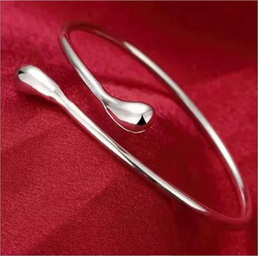 Silver Water Drop Set of 4 Jewellry