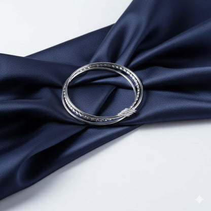 Three circle bangle bracelet